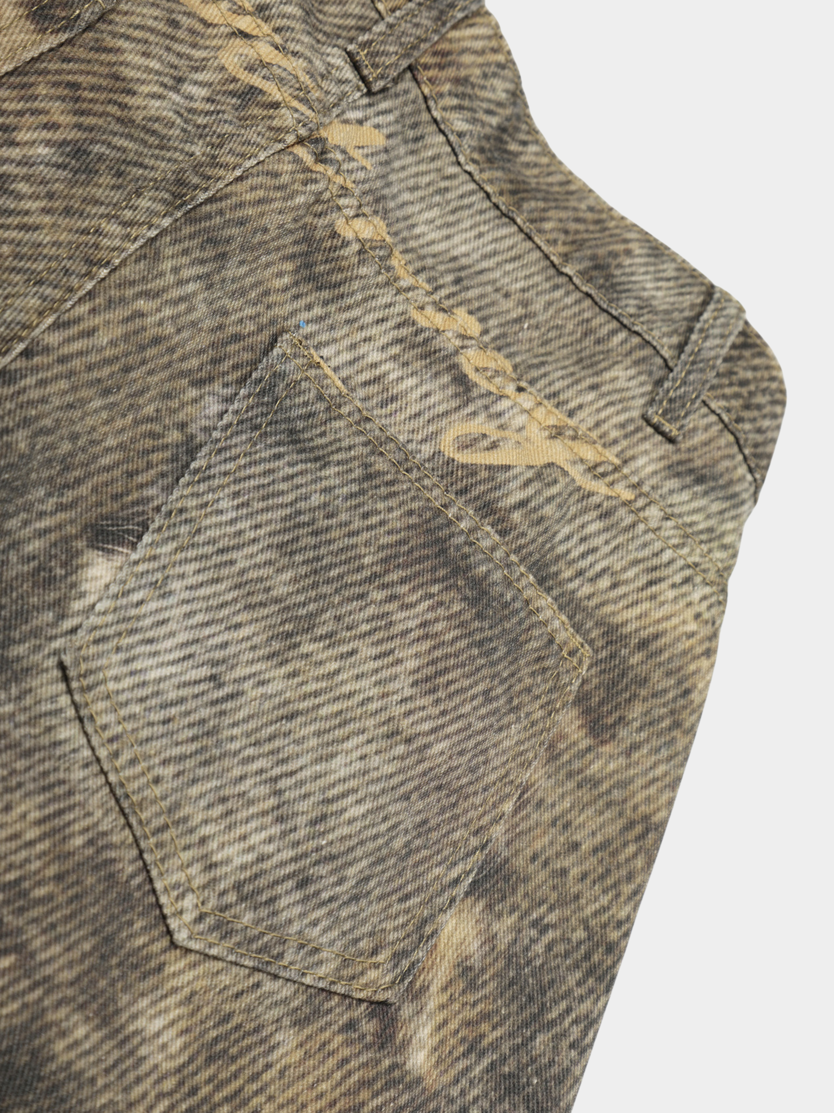 BeltSkip - Unisex 3D Printed Distressed Leopard Curved-Leg Pants