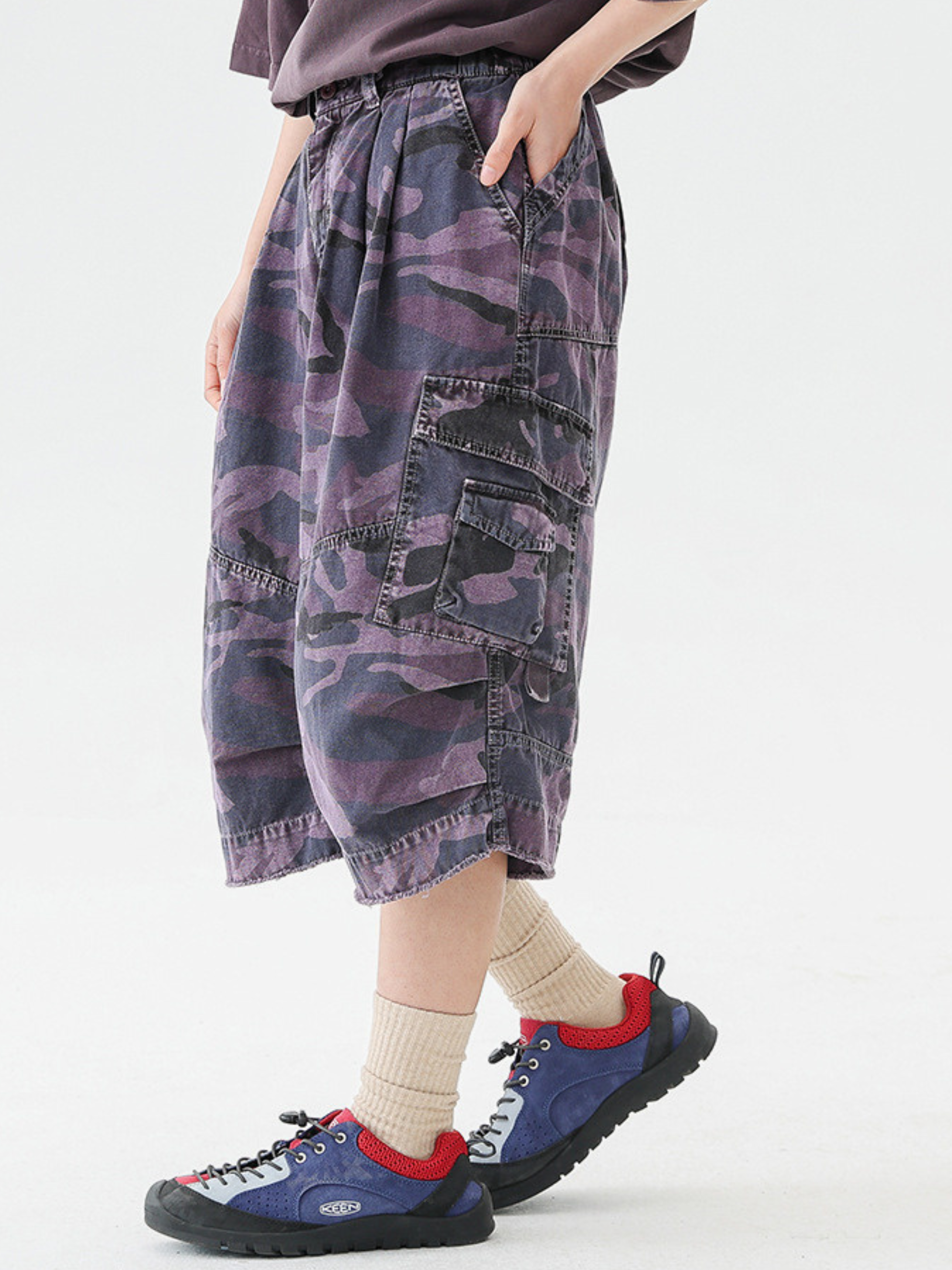 CampShell - Unisex Multi-Pocket Camouflage Relaxed Shorts