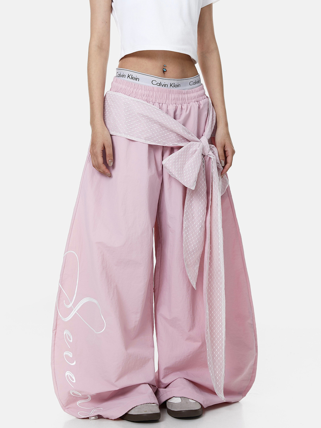 WarmSack - Women's Lace-Up Layered Curved Parachute Pants