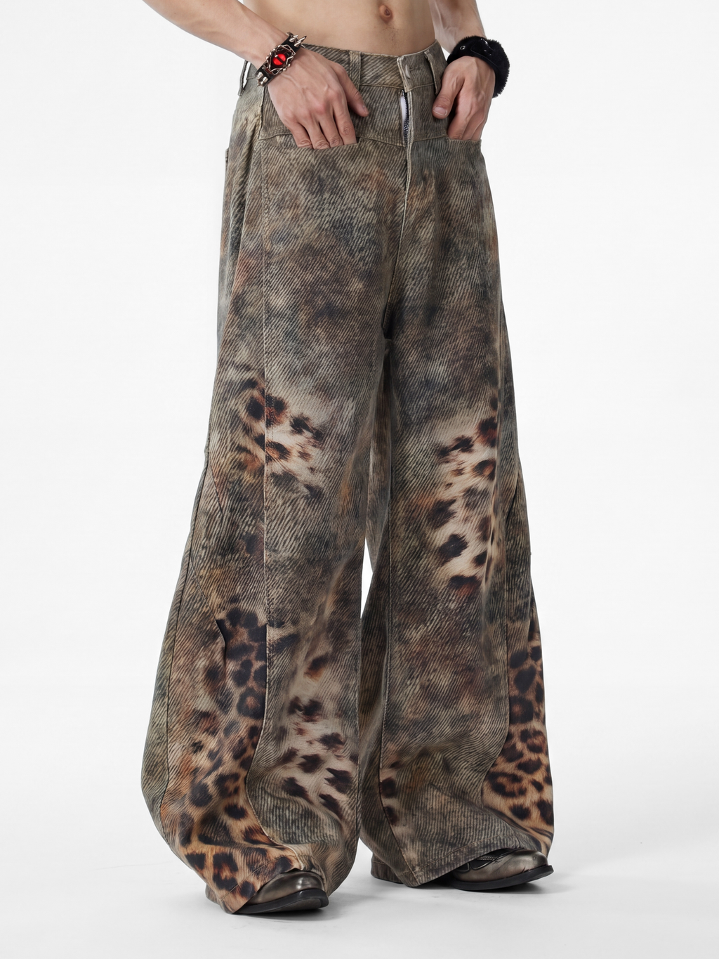 BeltSkip - Unisex 3D Printed Distressed Leopard Curved-Leg Pants